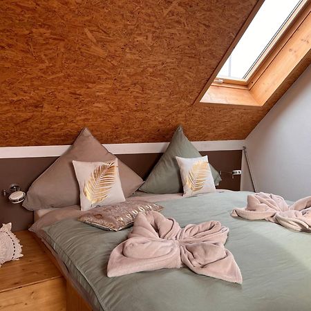 Seeglueck Seegold - Moderne Maisonette-Wohnung Mit Balkon Und Parkplatz In Seenaehe In Konstanz-Dingels-Dorf 外观 照片